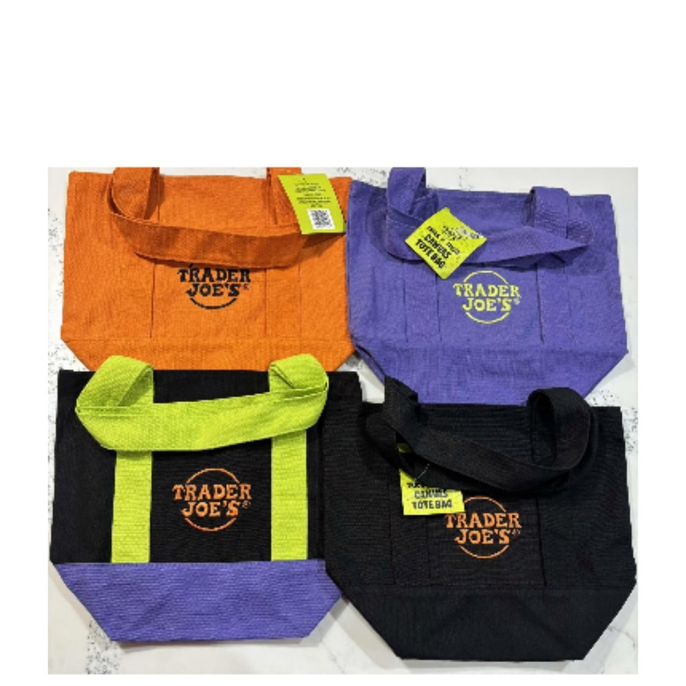 New limited addition Trader Joes 4 Colorful Tote Bag Set
